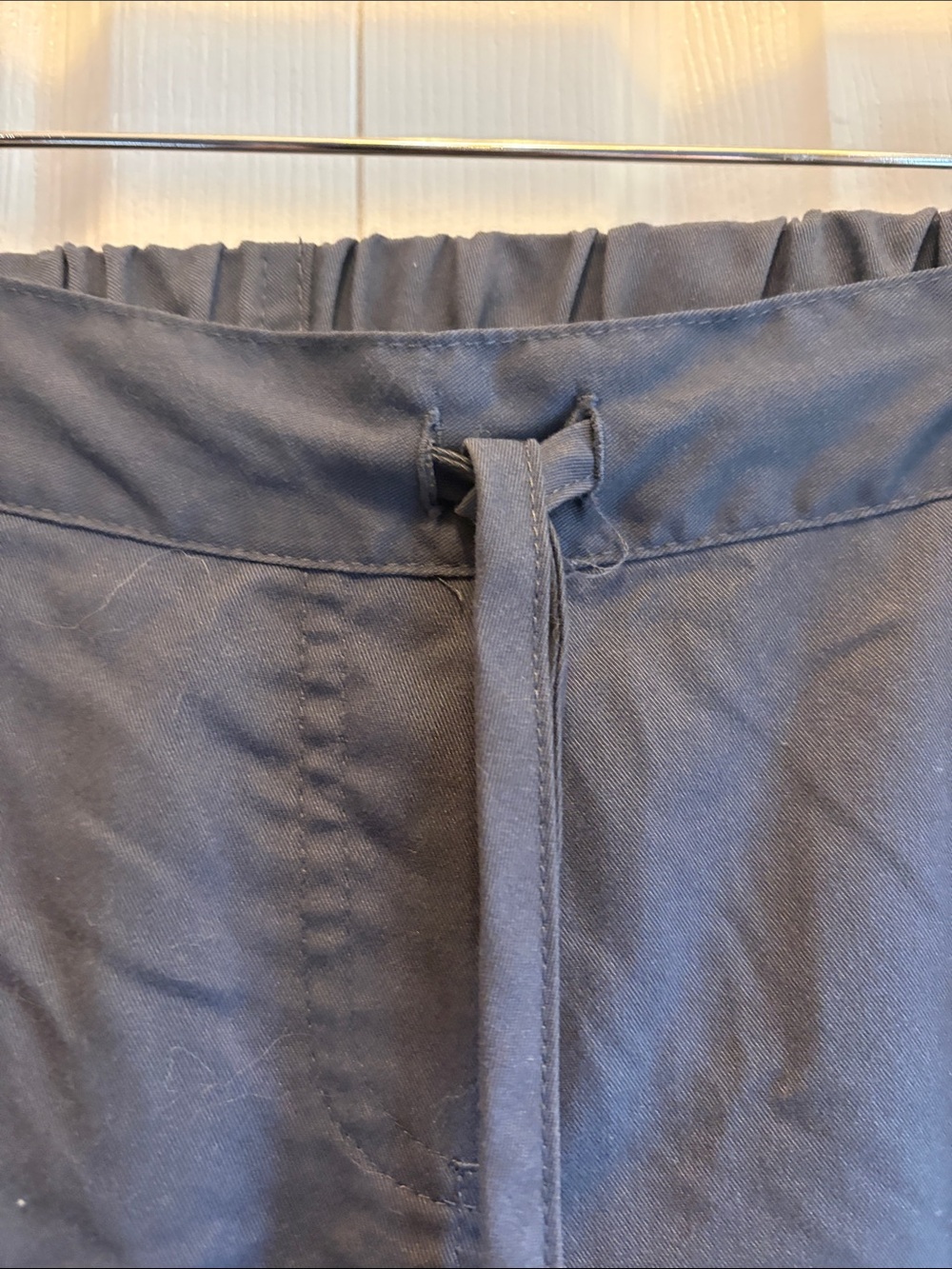 Grey’s Anatomy Grey Wide-Leg Pull-On scrub Pants - Picture 3 of 14